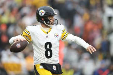 Aaron Rodgers Decision Looms as NFL Teams Strategize for Future