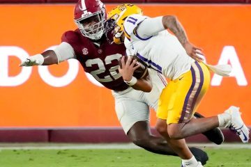 Cowboys Select Alabama's LT Overton in 2026 NFL Draft