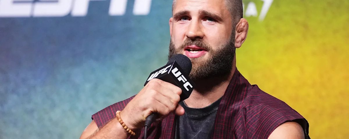 Tactical Insights Ahead of UFC 327: Key Fights Analyzed