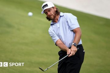 Fleetwood's Stellar Round Elevates Him in PGA Tour Race