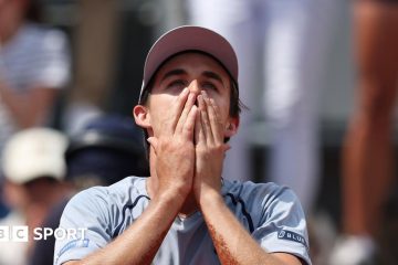 Zachary Svajda Shines at French Open: A Grand Slam Tribute