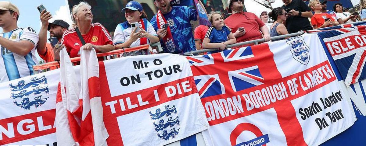 England Fans Arrive in Dallas for World Cup Opener