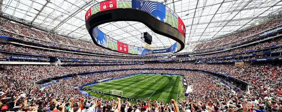 Fans React to BBC’s Best World Cup Stadium Discussion