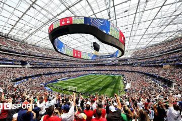 Fans React to BBC's Best World Cup Stadium Discussion