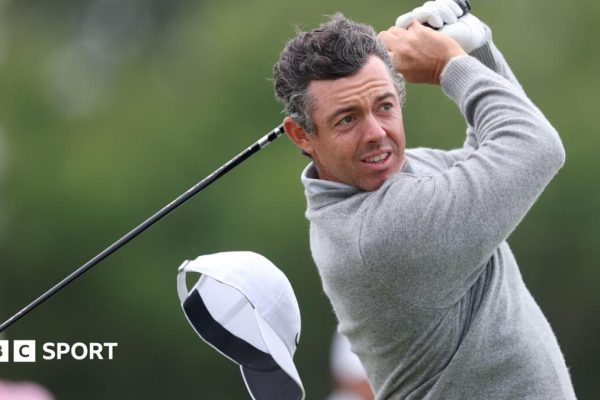 McIlroy Leads Tough US Open at Shinnecock Hills