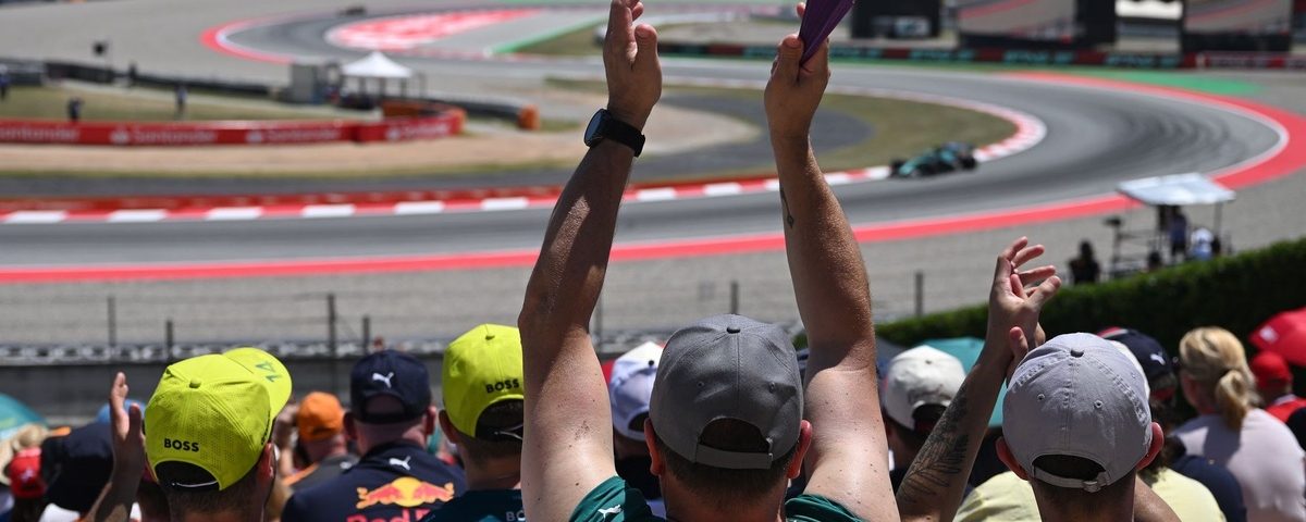 Russell Claims Pole Position at Barcelona GP: A New Era in Formula 1?