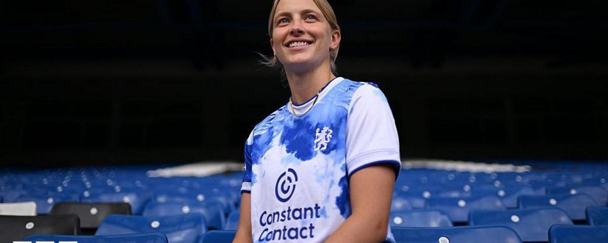 Aggie Beever-Jones Poised for Premier League Comeback in 2026