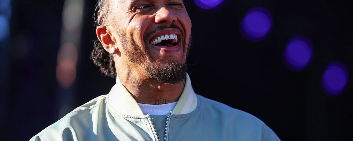 Hamilton Questions Lego Parade’s Place in Formula 1